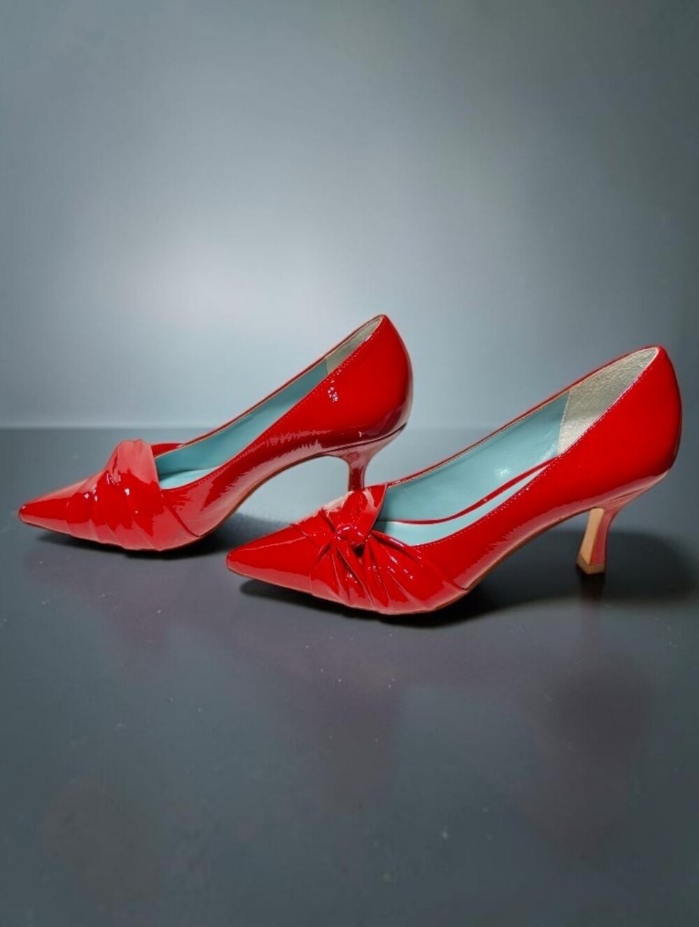 Women's FRANCES VALENTINE Patent Leather Pointed-Toe Knot Kitten Heel Pumps - Picture 7 of 15